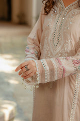 D# 10-Vonilla Blush 3 Piece