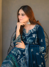 LNF-105 TEAL BLUE LUXURY VALVET