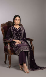 LNF-109DEEP MAGENTA LUXURY VALVET