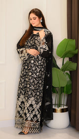 LNF 172 BLACK CHIKAN KARI LAWN 3 PCS