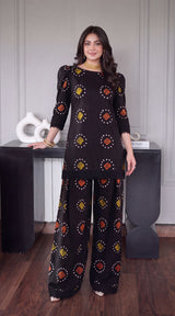 DES # 11186-89 Black 2 Pcs Unstitched Lawn
