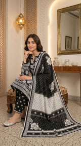 D# 7023 BLACK 3 Pcs Unstitched Lawn