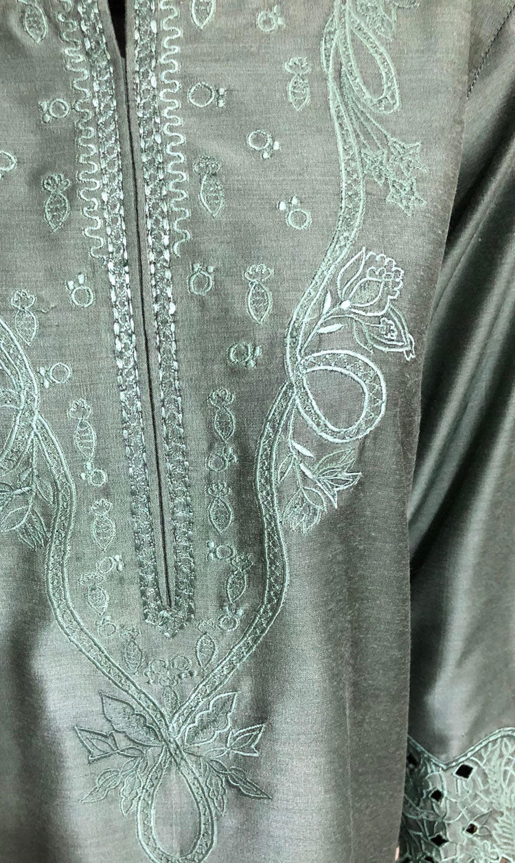 LNF-122 FROSTY GREEN RTW EMBROIDERED SILK